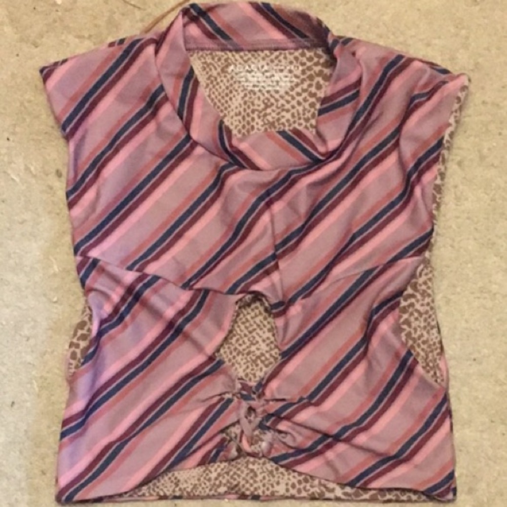 Acacia top